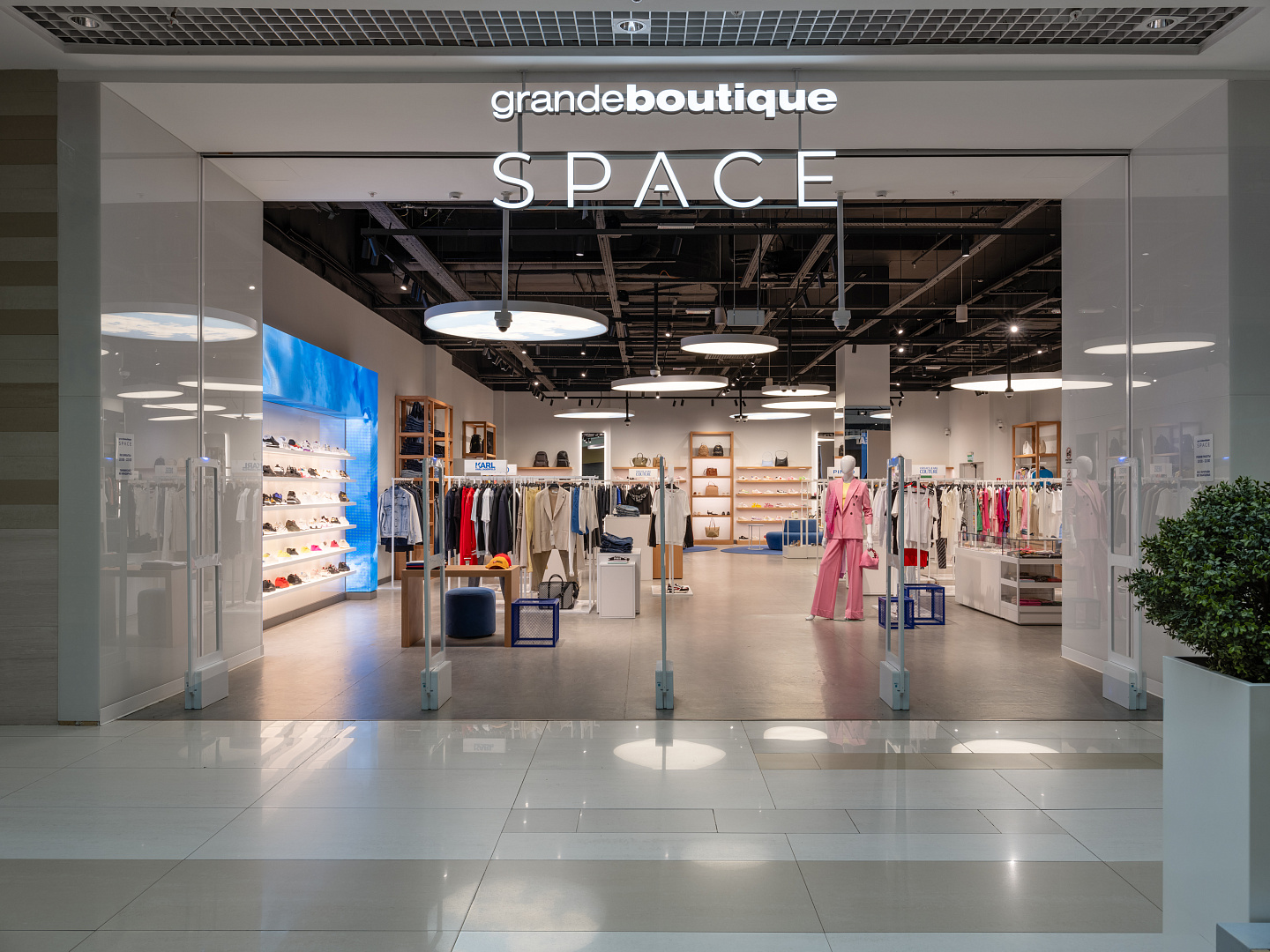 Grande Boutique SPACE